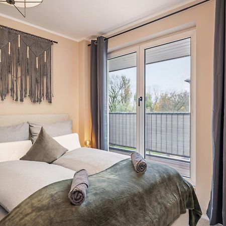 Edler Wohnraum Schwanenteich-Penthouse Mit Garage, Grill, Kaffeevollautomat, Klima, Lift & Terrasse Apartment Zwickau Ngoại thất bức ảnh